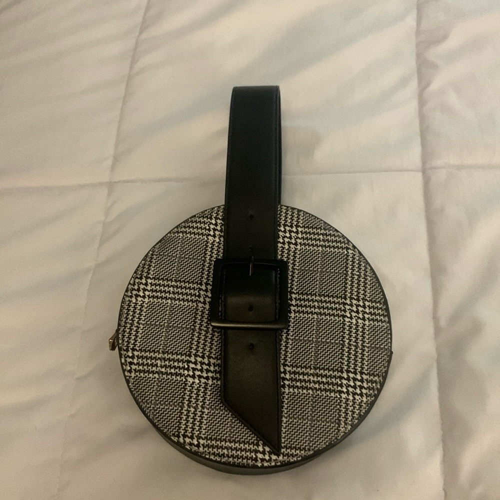 Houndstooth Pattern Round Zip Closure Top Handle … - image 1